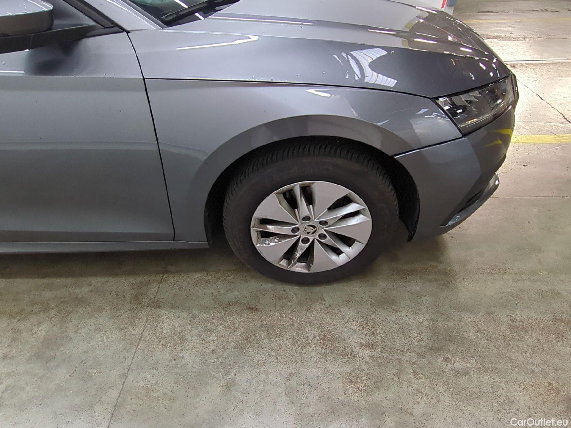  Skoda  Octavia  Break Business 2.0 TDI 150CV BVA7 E6d #8