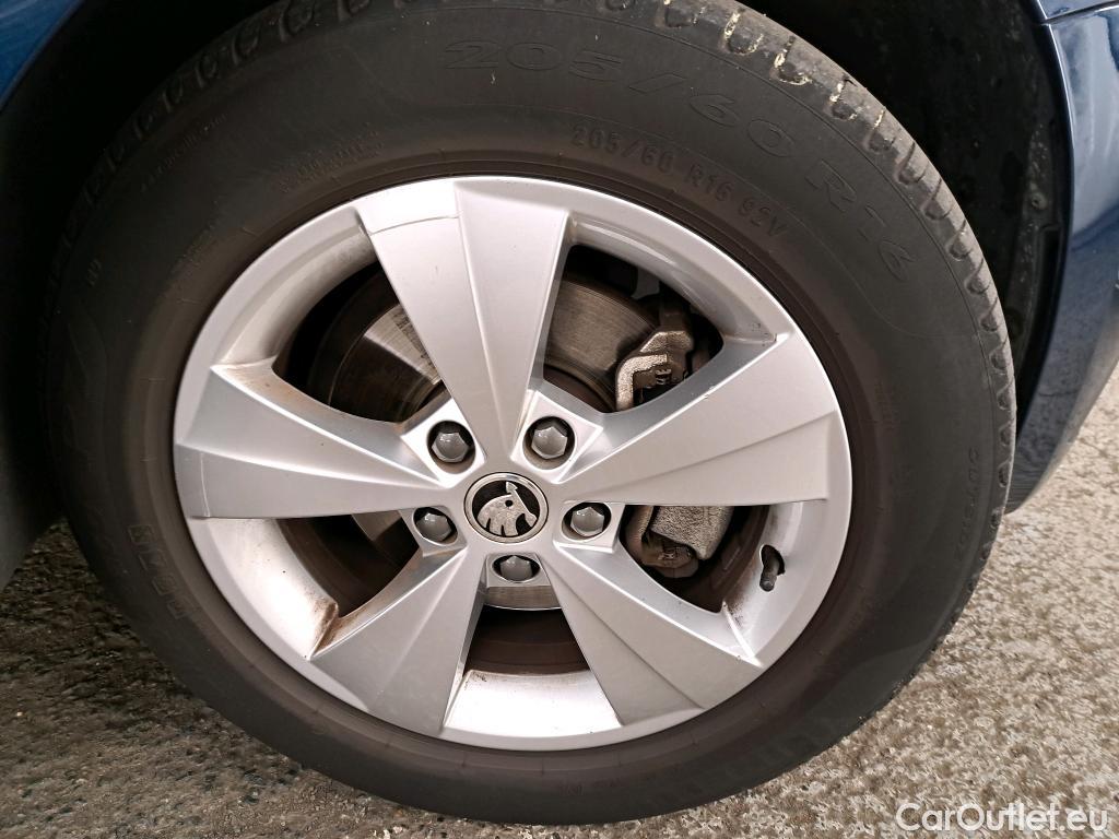  Skoda  Octavia  Break Business 2.0 TDI 115CV BVA7 E6d #16