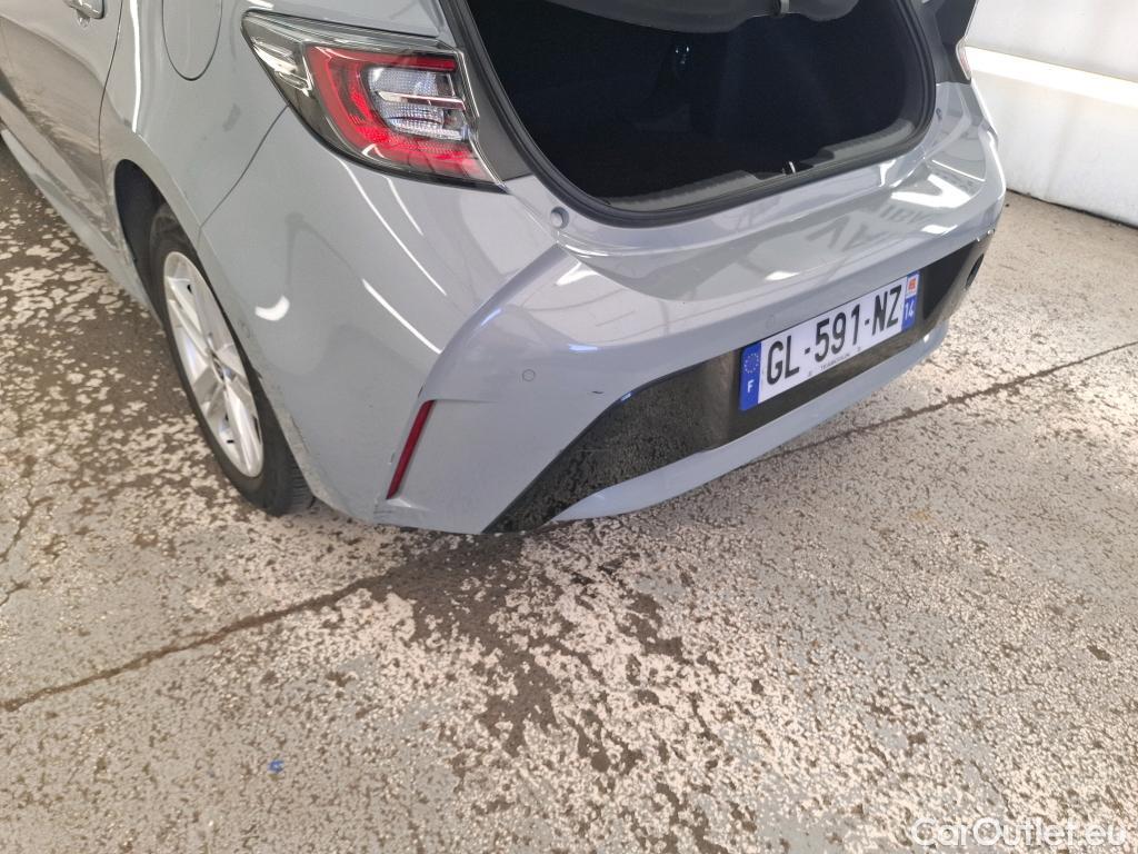  Toyota  Corolla TOYOTA  / 2018 / 5P / Berline Hybride 122h Dynamic Business Beyond Zer #23