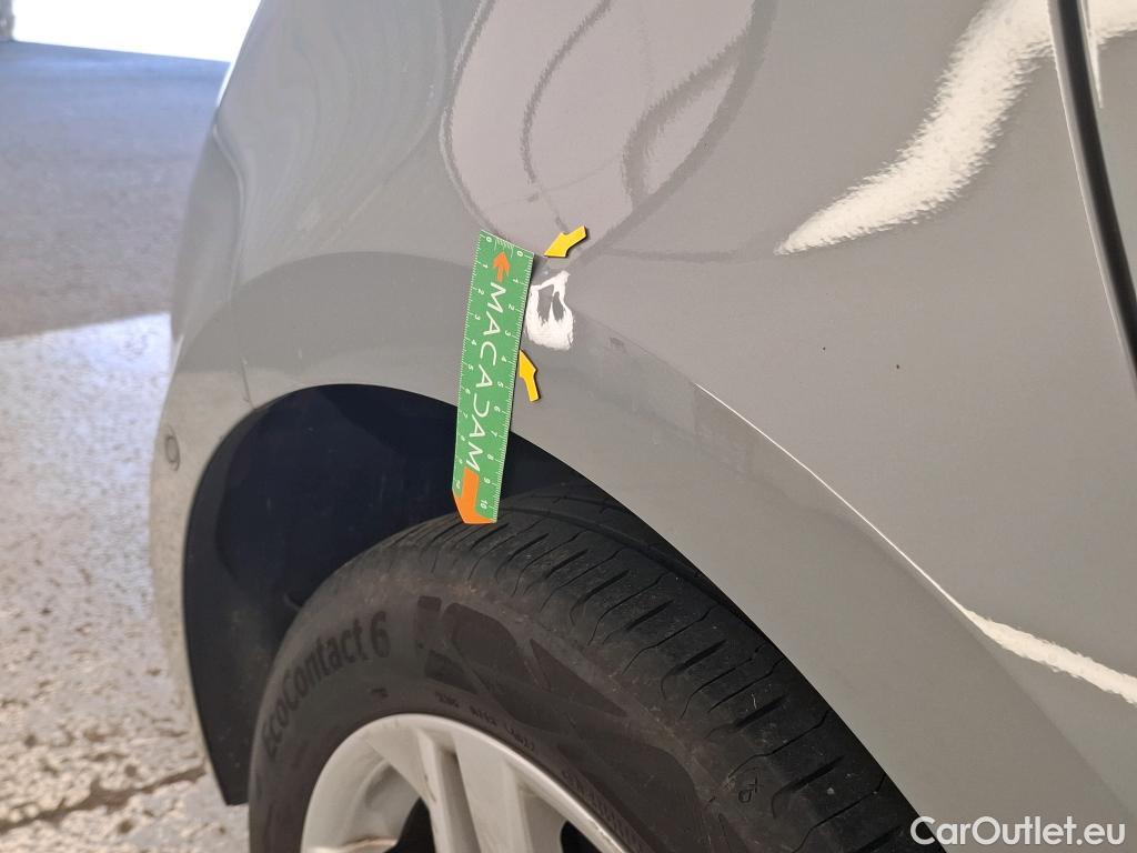  Toyota  Corolla TOYOTA  / 2018 / 5P / Berline Hybride 122h Dynamic Business Beyond Zer #59