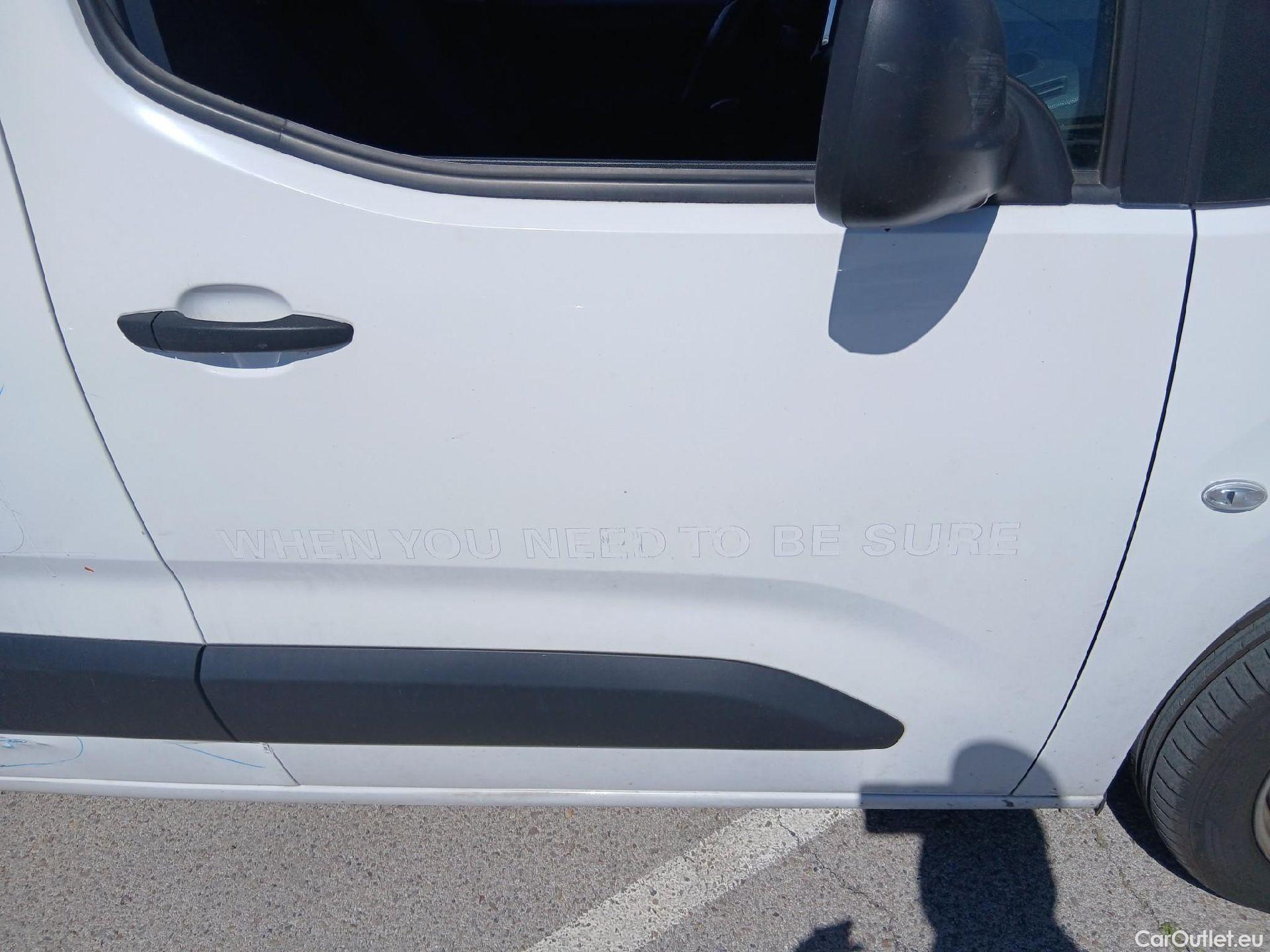  Citroen  Berlingo CITROEN  / 2018 / 3P / furgón derivado de turismo Talla M BlueHDi 100 CONTROL #27