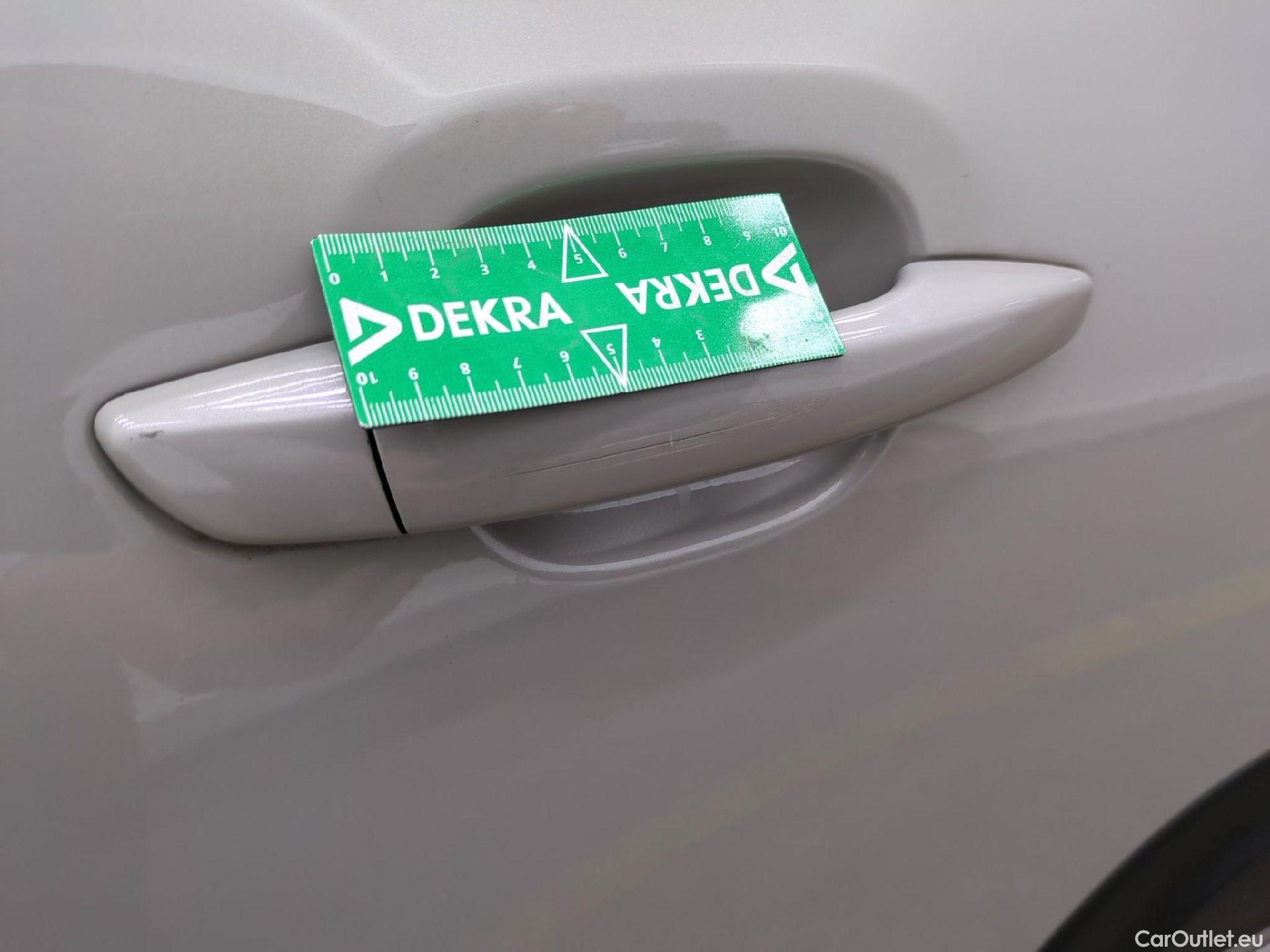 Citroen  C3  Feel Pack 1.2 PureTech 80CV BVM5 E6d #20