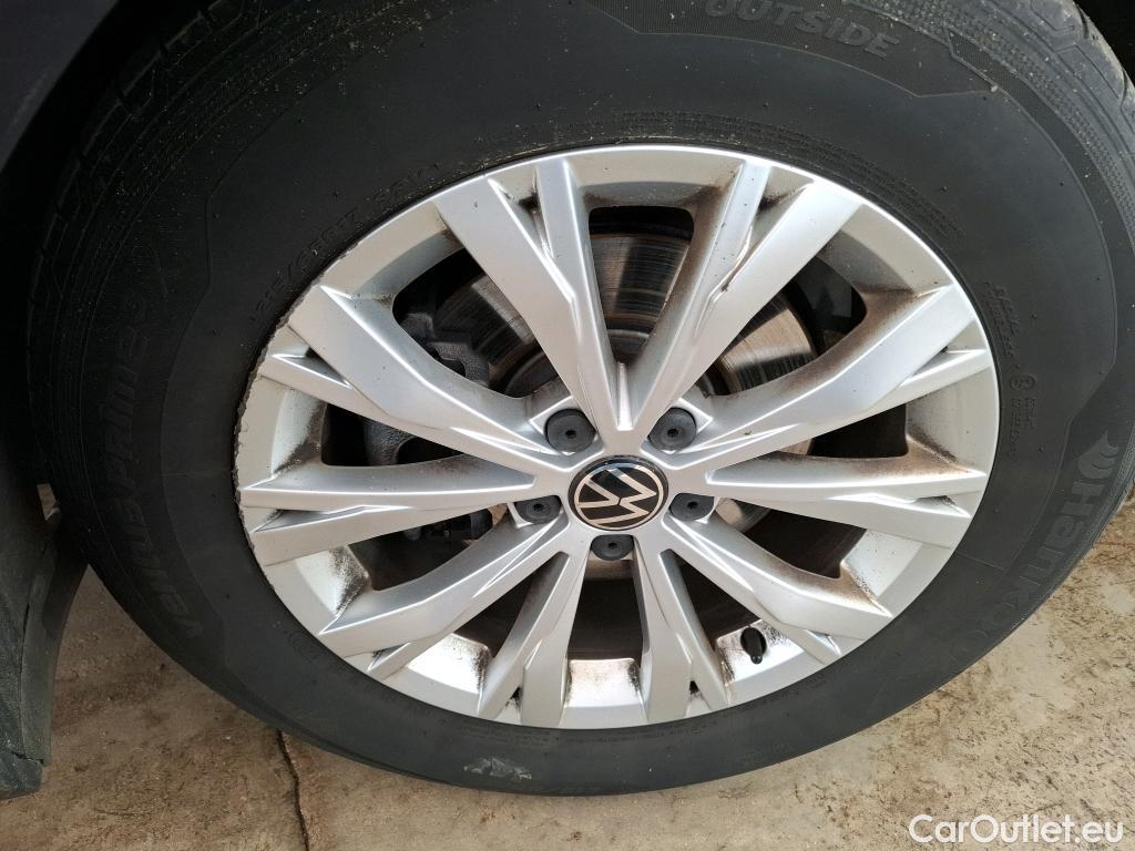  Volkswagen  Tiguan VOLKSWAGEN  / 2020 / 5P / SUV 2.0 TDI 150 DSG7 Life Business #4