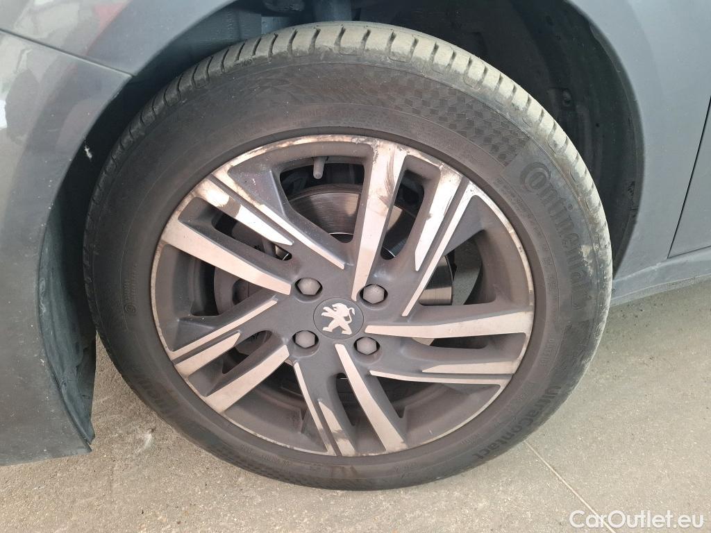  Peugeot  208  Allure Business 1.2 PureTech 100CV BVA8 E6d #13
