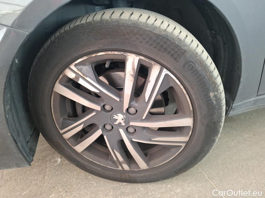  Peugeot  208  Allure Business 1.2 PureTech 100CV BVA8 E6d #10