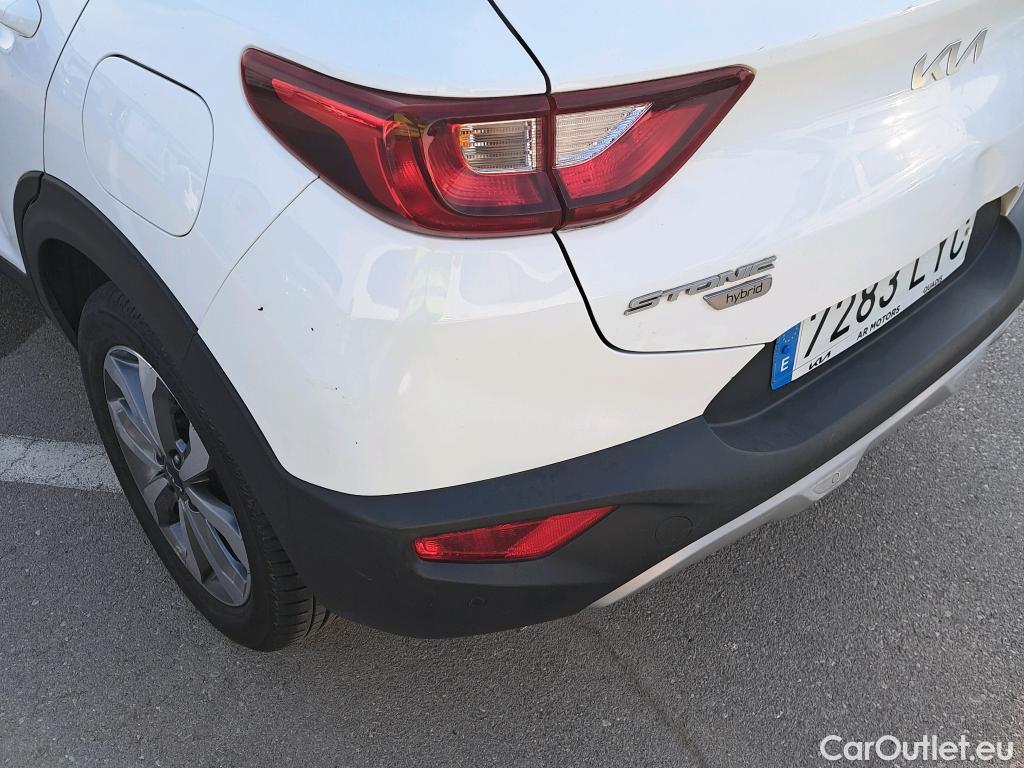  KIA  STONIC KIA  / 2017 / 5P / todoterreno 1.0 T-GDi 88kW (120CV) MHEV iMT Drive #21