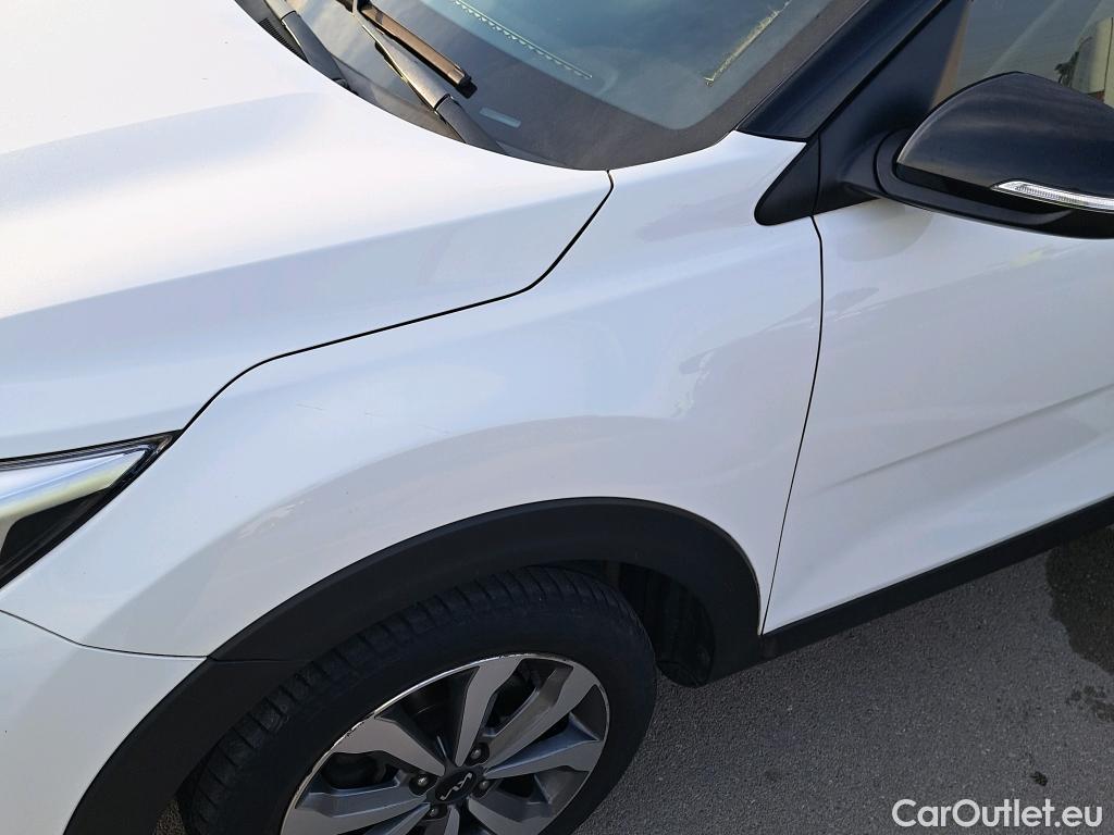  KIA  STONIC KIA  / 2017 / 5P / todoterreno 1.0 T-GDi 88kW (120CV) MHEV iMT Drive #25