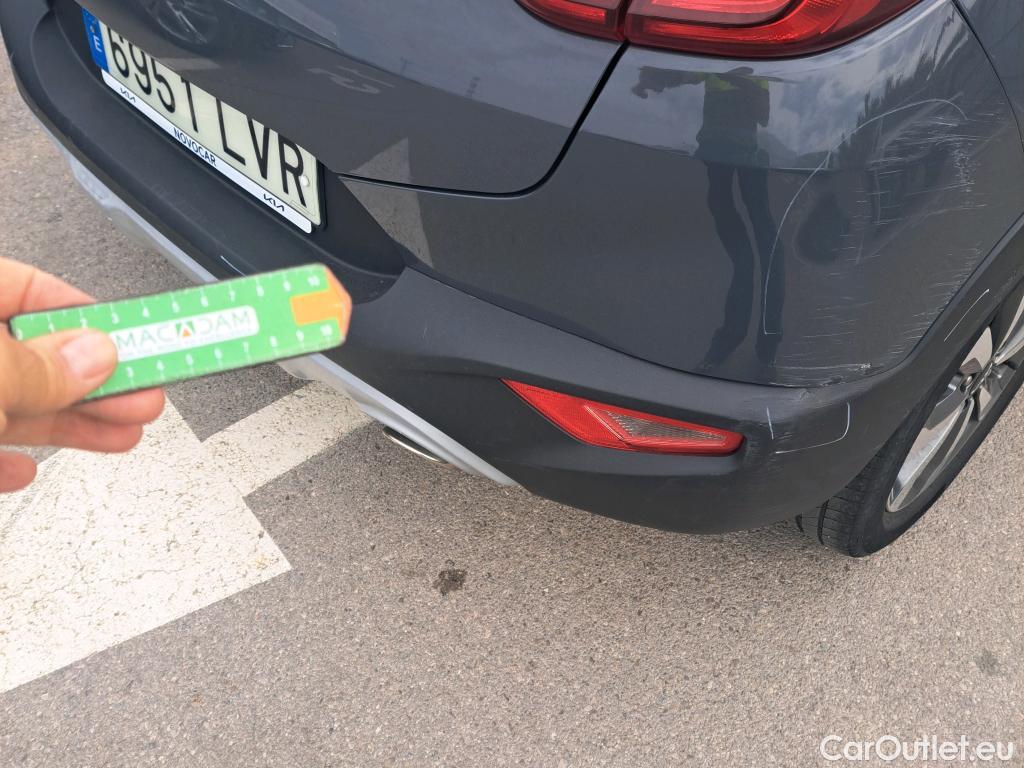 KIA  STONIC KIA  / 2017 / 5P / todoterreno 1.0 T-GDi 74kW (100CV) MHEV iMT Concept #9