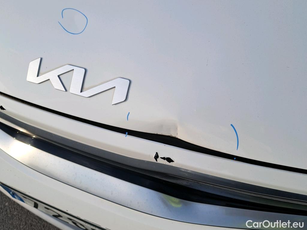  KIA  STONIC KIA  / 2017 / 5P / todoterreno 1.0 T-GDi 88kW (120CV) MHEV iMT Drive #4