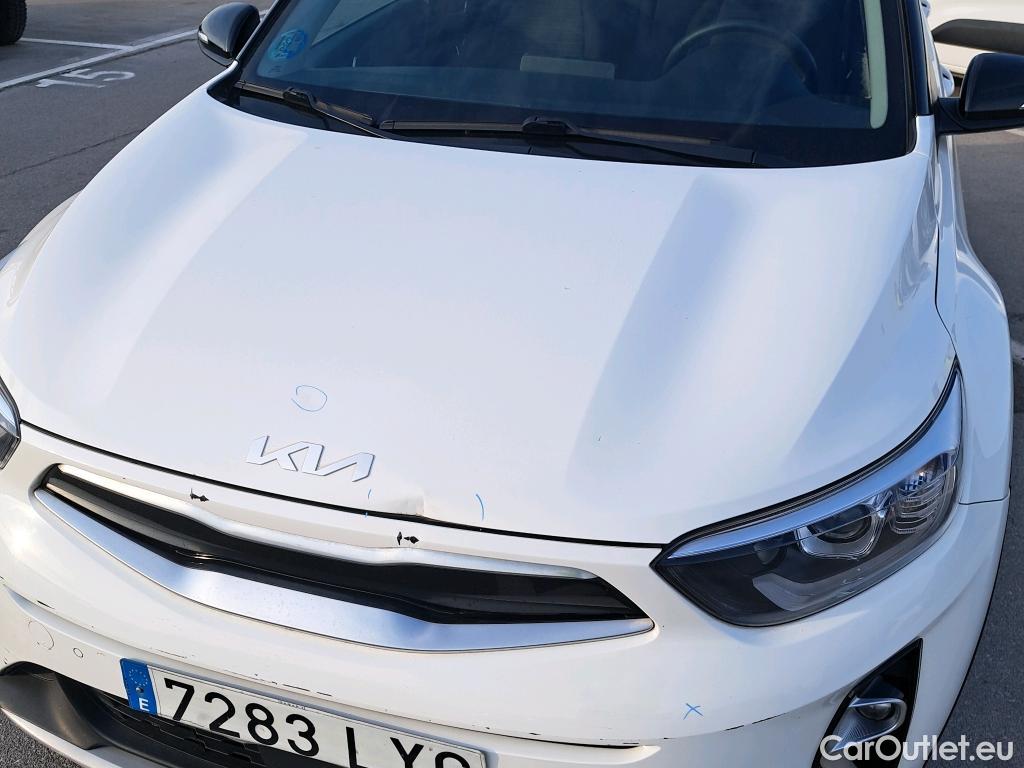  KIA  STONIC KIA  / 2017 / 5P / todoterreno 1.0 T-GDi 88kW (120CV) MHEV iMT Drive #3