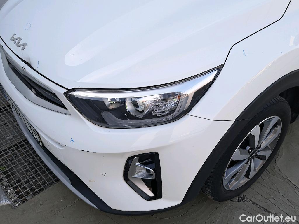  KIA  STONIC KIA  / 2017 / 5P / todoterreno 1.0 T-GDi 88kW (120CV) MHEV iMT Drive #15