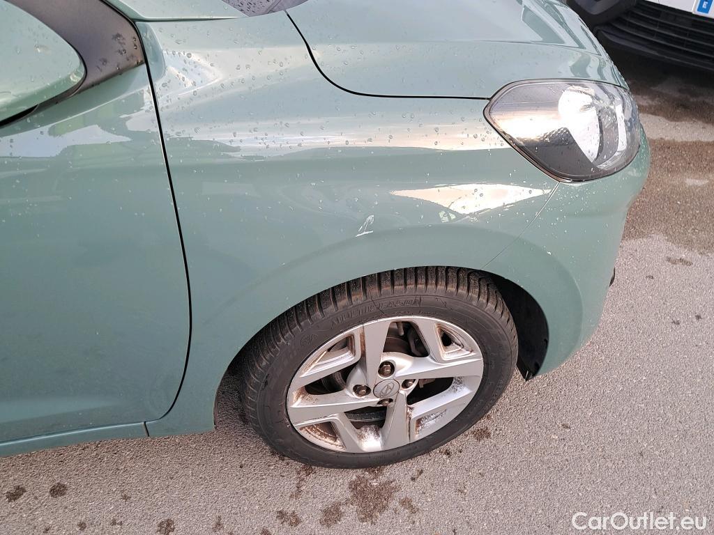  Hyundai  i10 HYUNDAI  / 2020 / 5P / berlina con portón 1.0 Klass #11