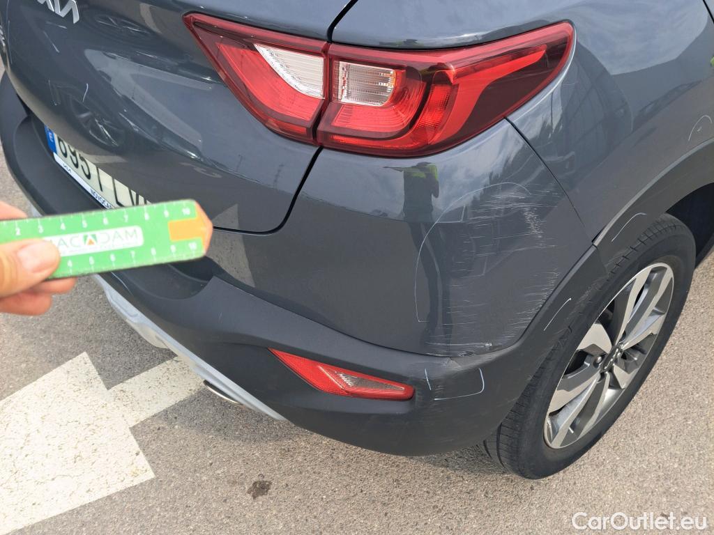  KIA  STONIC KIA  / 2017 / 5P / todoterreno 1.0 T-GDi 74kW (100CV) MHEV iMT Concept #24
