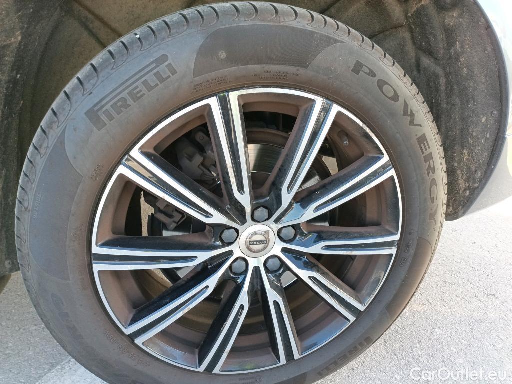  Volvo  XC60 VOLVO  / 2017 / 5P / todoterreno 2.0 T6 AWD Recharge Inscription Auto (AC) #1