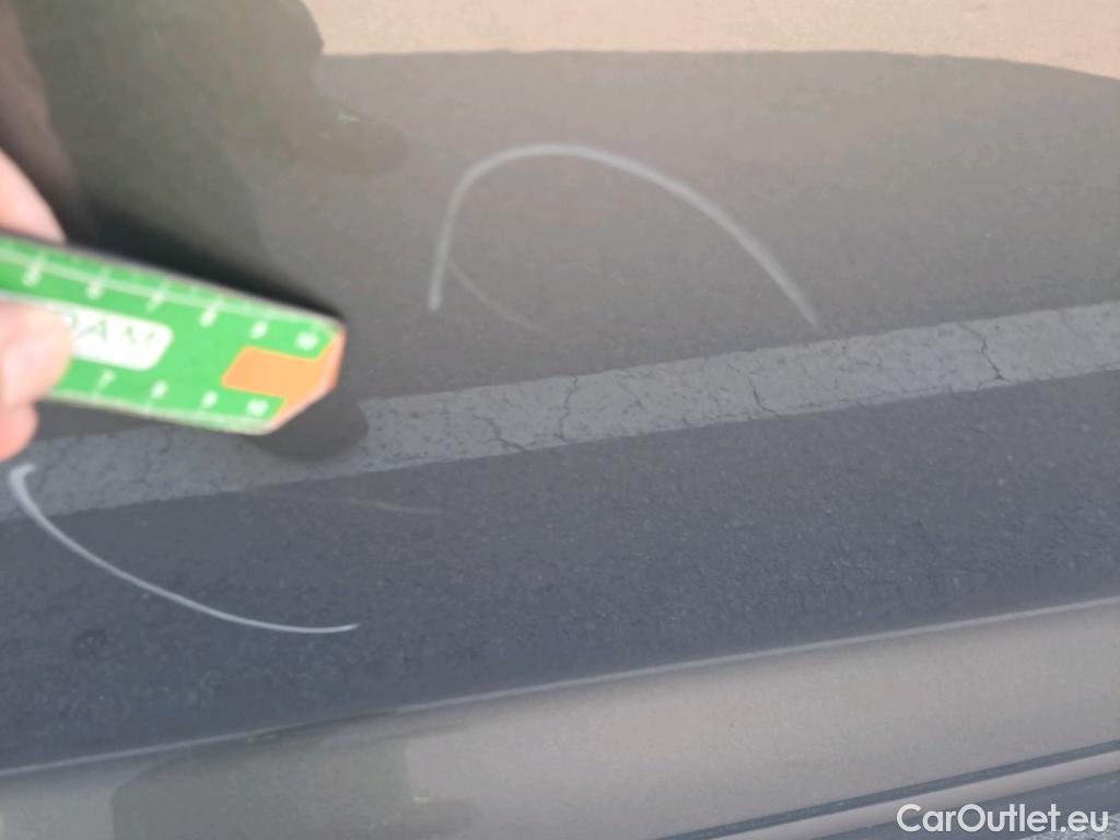  Volkswagen  T-ROC VOLKSWAGEN  1.0 TSI 110 CV #25