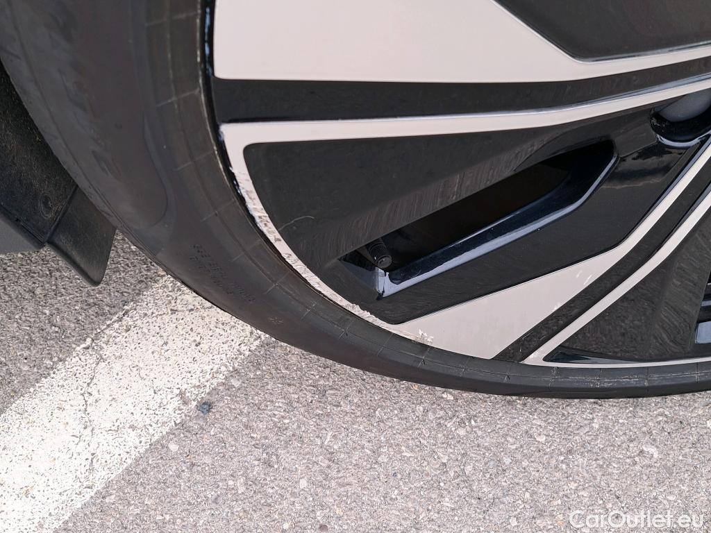  Polestar  2 POLESTAR  / 0 / 5P / berlina con portón Long Range Single Motor FWD #6