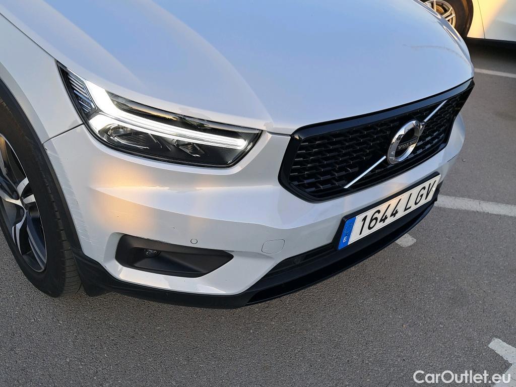  Volvo  XC 40 VOLVO XC40 / 2017 / 5P / todoterreno 1.5 T3 R-Design Auto #23