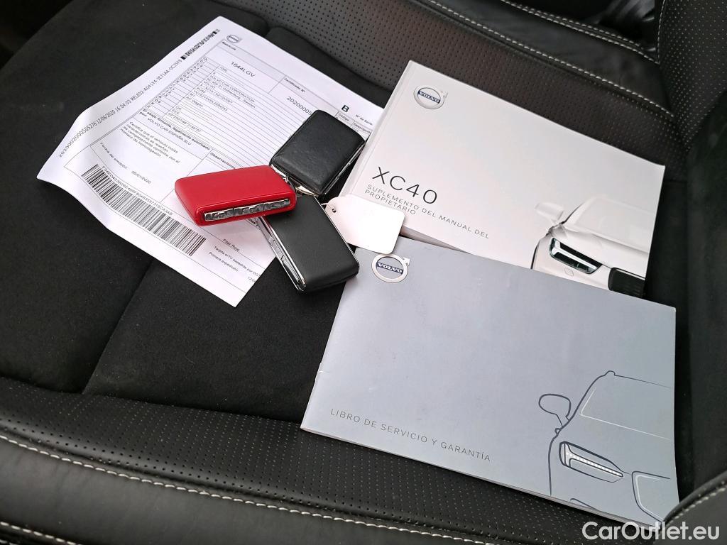  Volvo  XC 40 VOLVO XC40 / 2017 / 5P / todoterreno 1.5 T3 R-Design Auto #22
