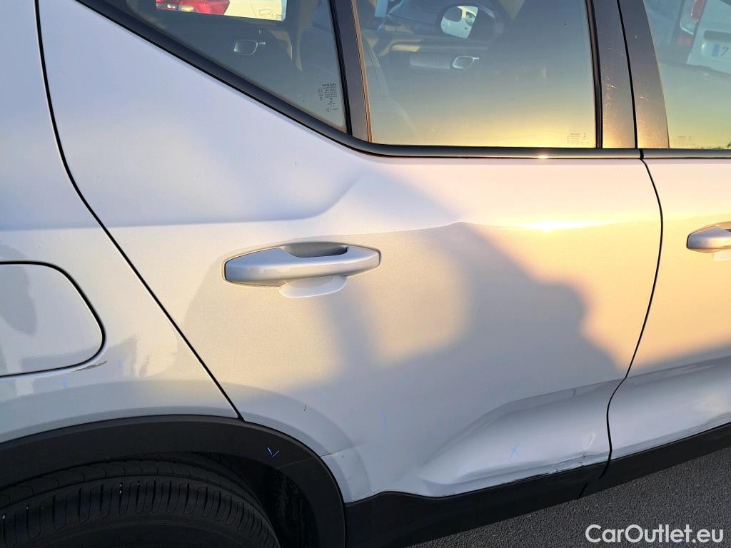  Volvo  XC 40 VOLVO XC40 / 2017 / 5P / todoterreno 1.5 T3 R-Design Auto #7