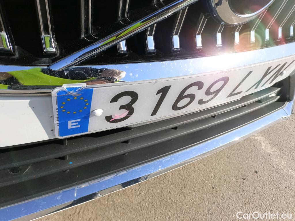  Volvo  XC60 VOLVO  / 2017 / 5P / todoterreno 2.0 T6 AWD Recharge Inscription Exp Auto #21