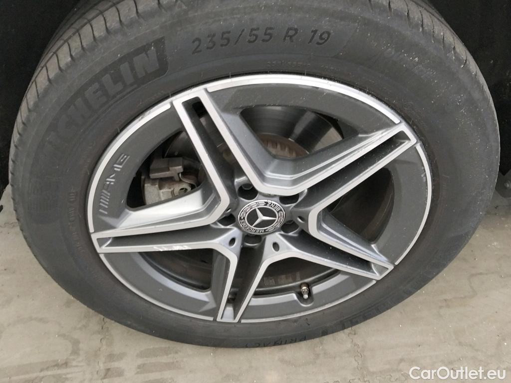  Mercedes  G-Klasee MERCEDES-BENZ Clase GLC 300 de 4MATIC 195 CV #10