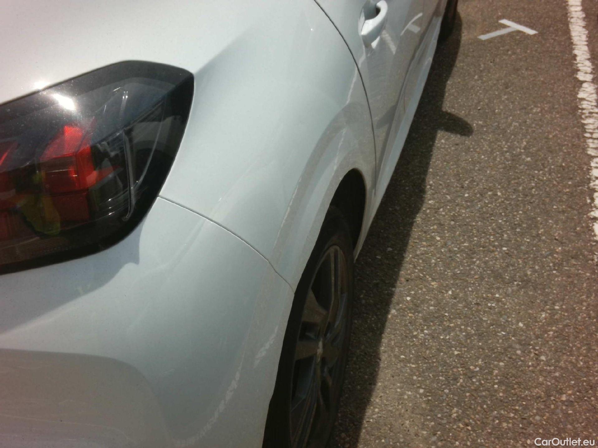  Peugeot  208 PEUGEOT   BlueHDi 100 CV Active #5
