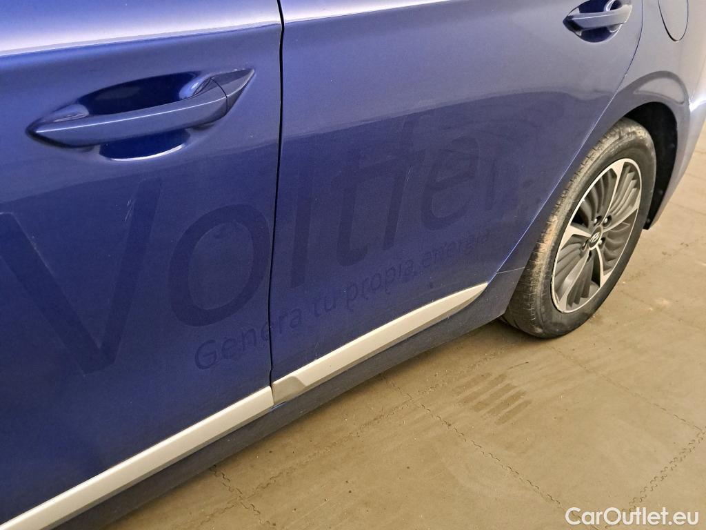  Hyundai   Ioniq HYUNDAI / 2019 / 5P / berlina con portón 1.6 GDI PHEV Klass DCT #15
