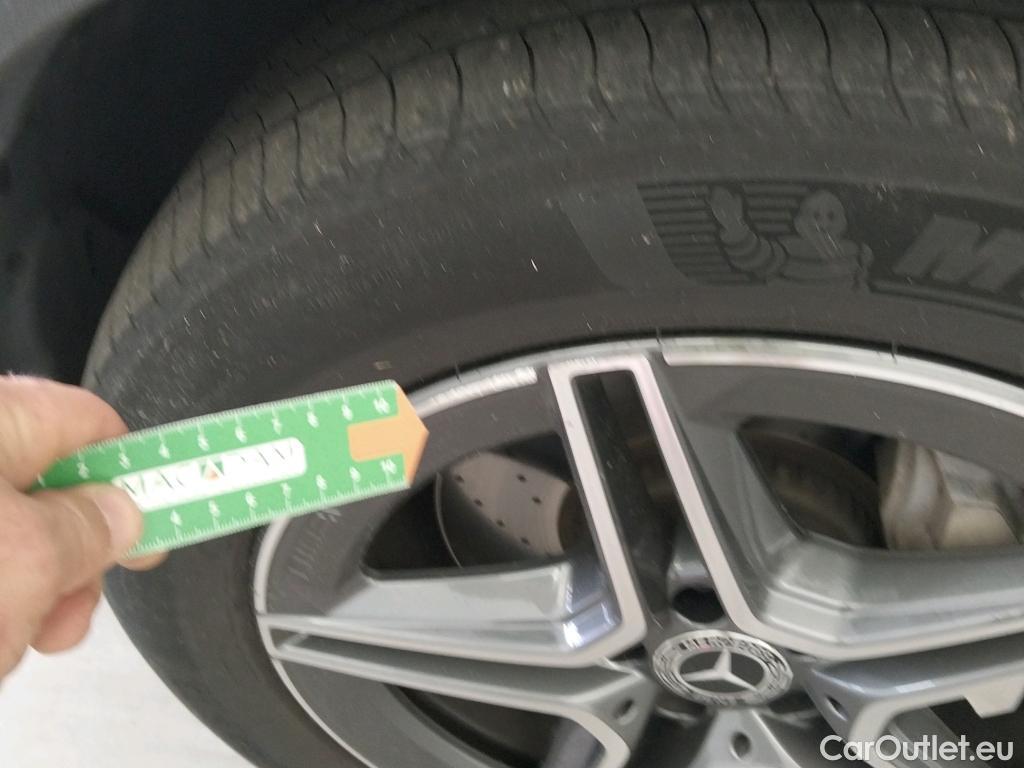  Mercedes  G-Klasee MERCEDES-BENZ Clase GLC 300 de 4MATIC 195 CV #7