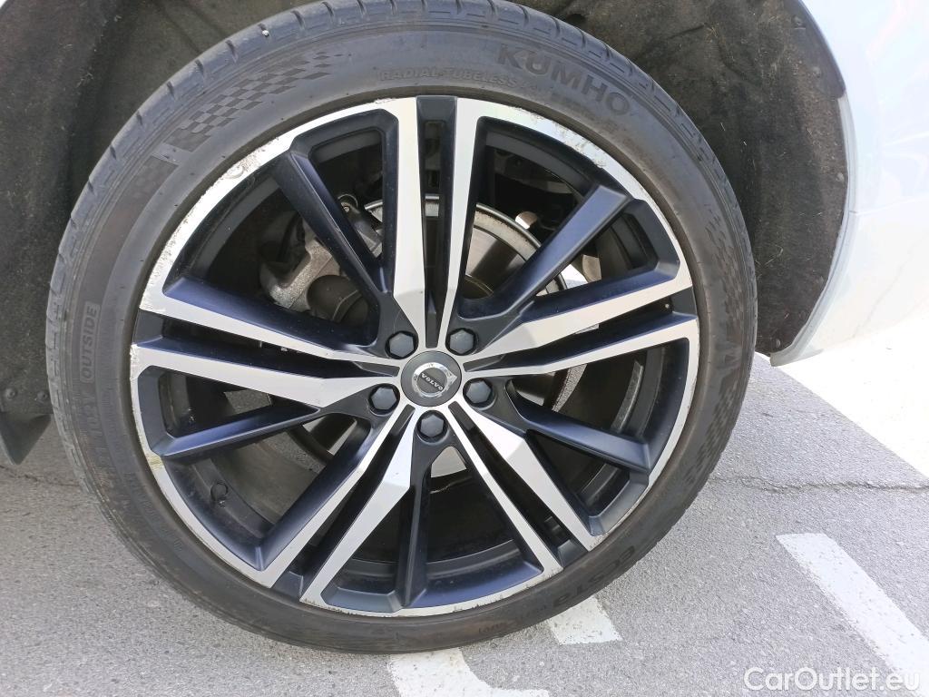  Volvo  XC60 VOLVO  / 2017 / 5P / todoterreno 2.0 T6 AWD Recharge R-Design Auto #1