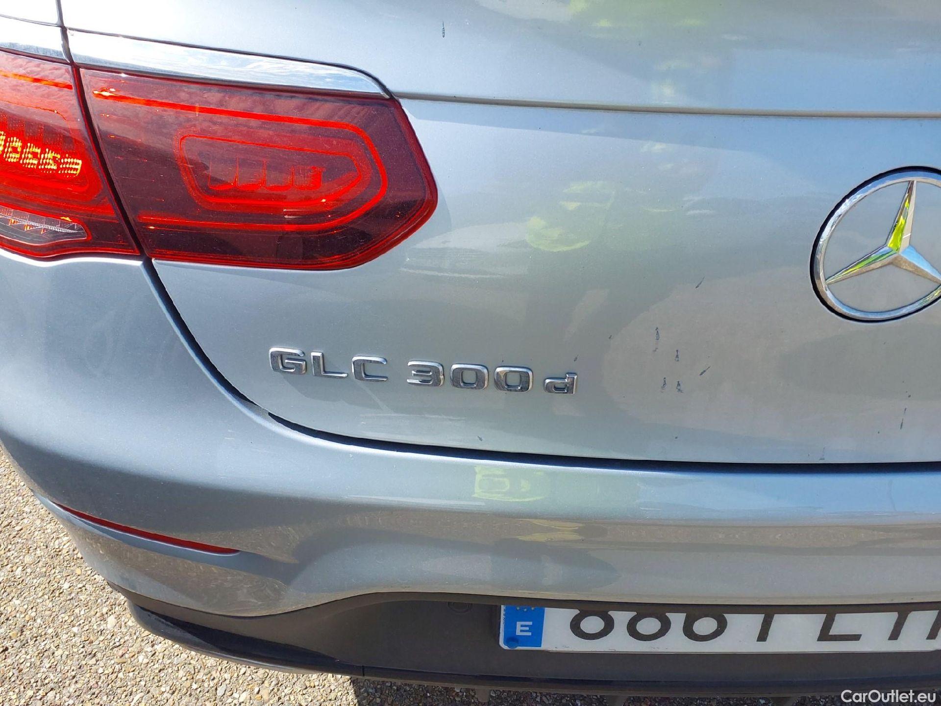  Mercedes  G-Klasee MERCEDES-BENZ GLC Coupé / 2019 / 5P / coupé GLC 300 d 4MATIC #4