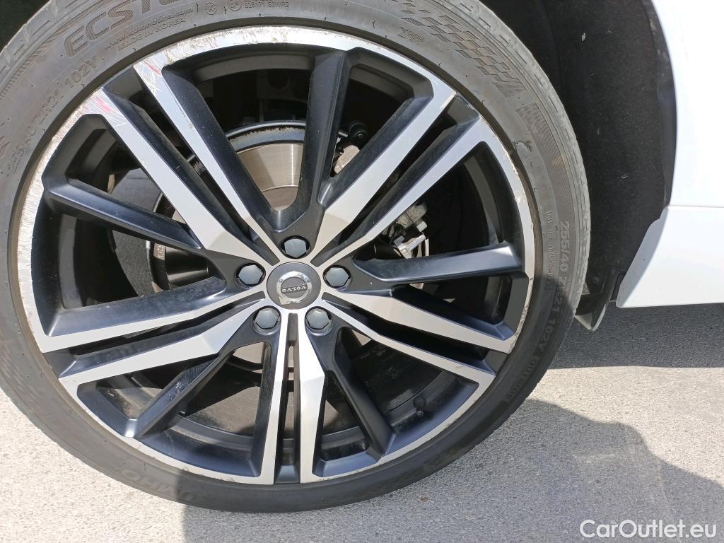  Volvo  XC60 VOLVO  / 2017 / 5P / todoterreno 2.0 T6 AWD Recharge R-Design Auto #8