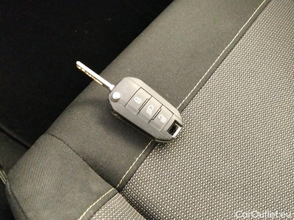  Citroen  C3 CITROEN  PureTech 110 CV Feel Pack  #2
