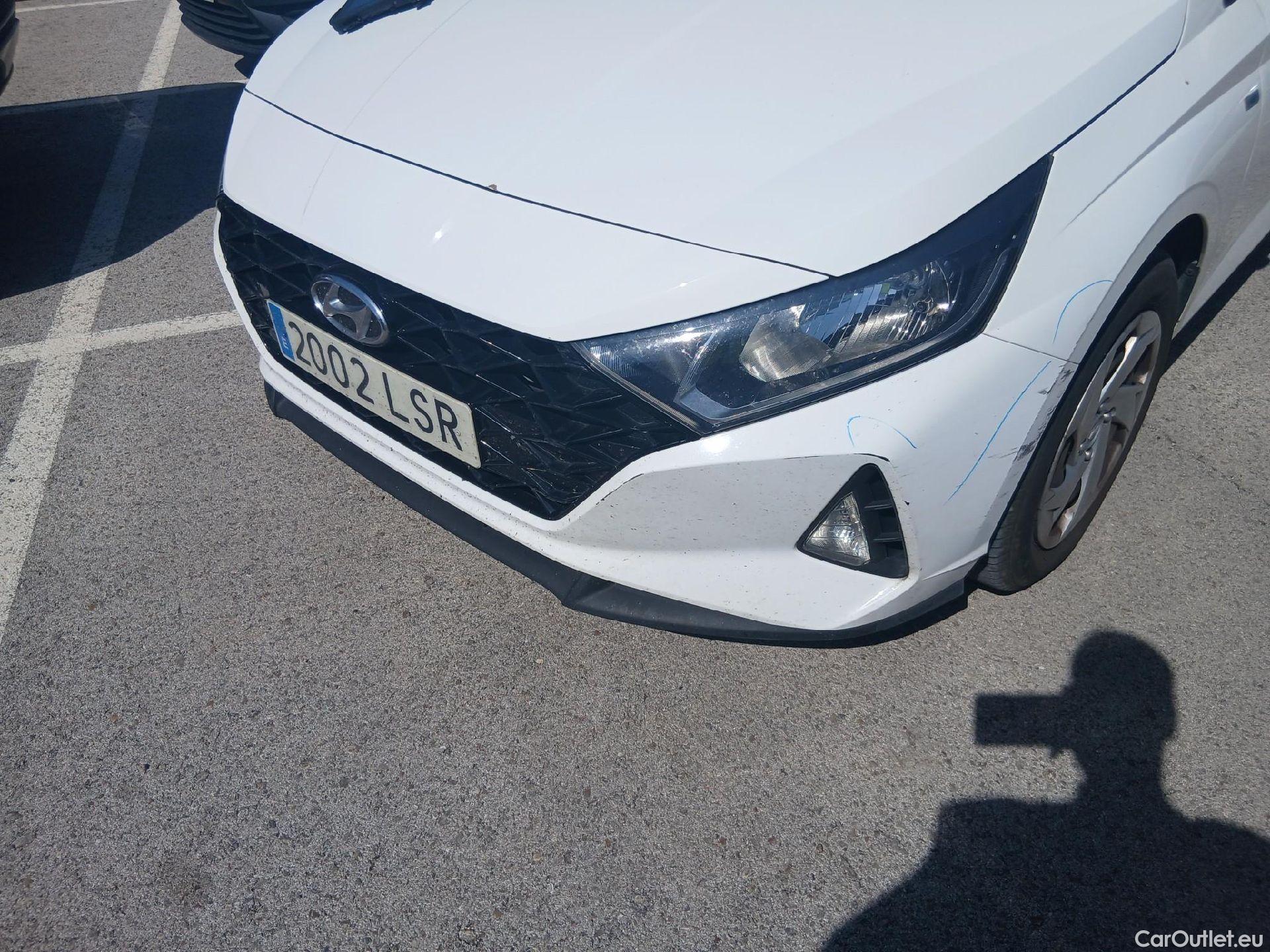  Hyundai  i20 HYUNDAI  / 2020 / 5P / berlina con portón 1.0 TGDI 74kW (100CV) 48V Essence #3