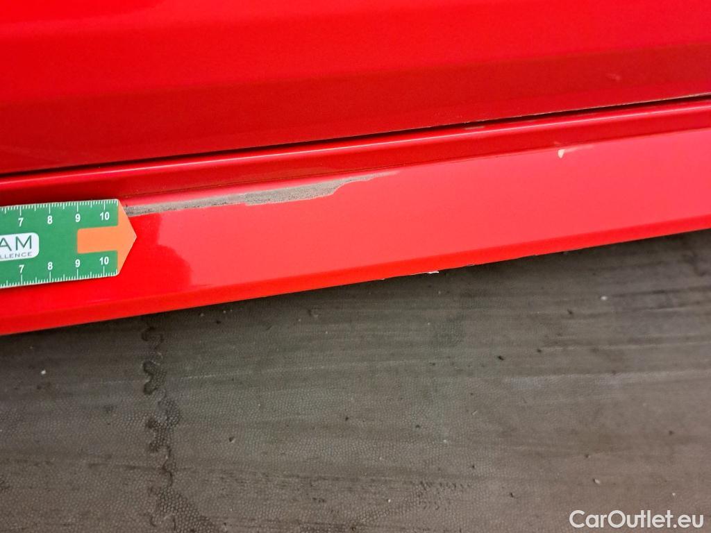  Toyota  Corolla TOYOTA  / 2019 / 5P / berlina con portón 140H Active Plus #7