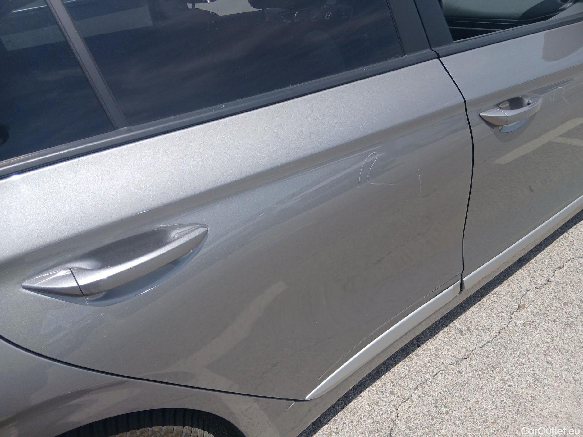  Hyundai   Ioniq HYUNDAI / 2019 / 5P / berlina con portón 1.6 GDI HEV Klass DCT #21