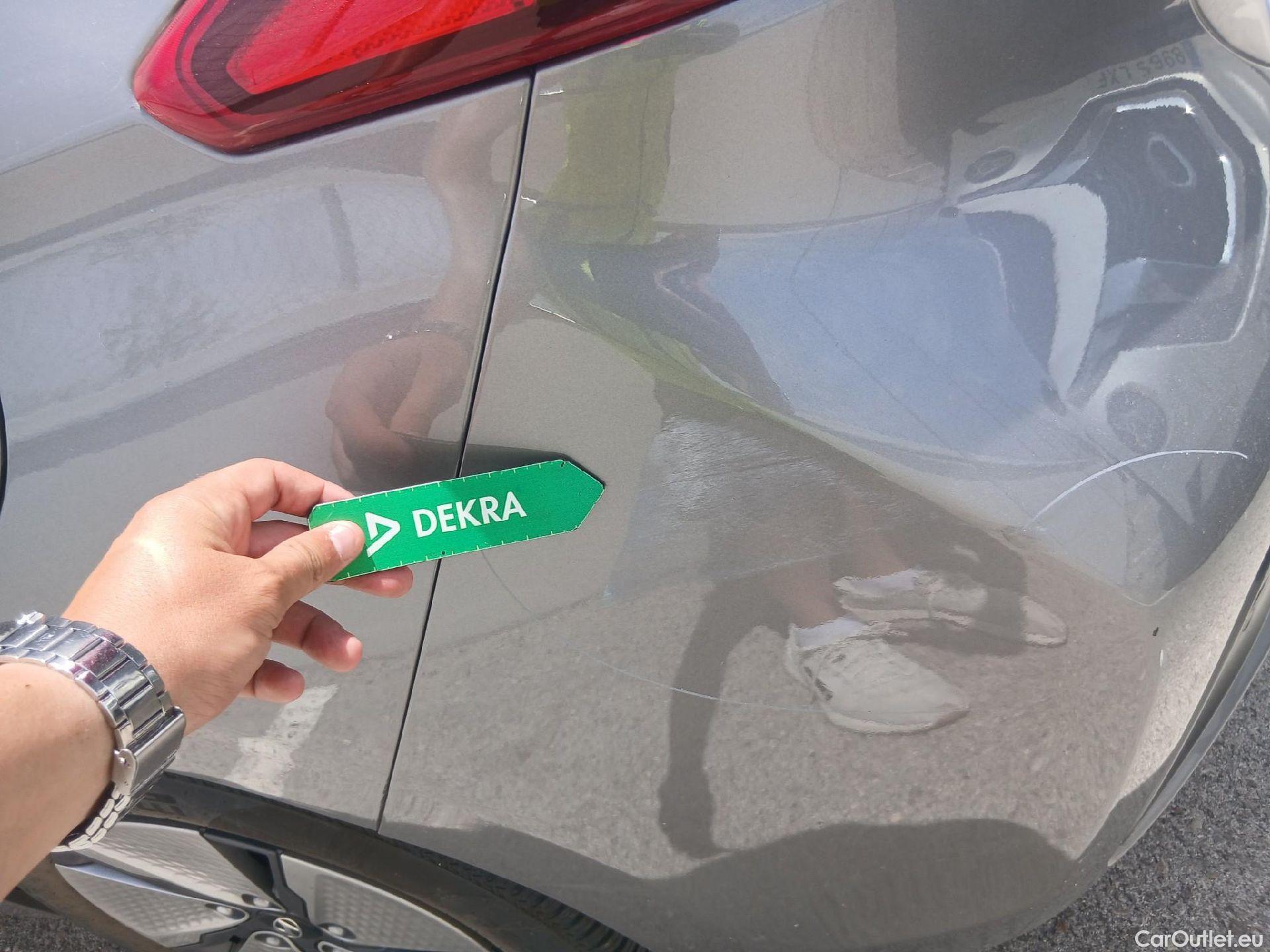  Hyundai   Ioniq HYUNDAI / 2019 / 5P / berlina con portón 1.6 GDI HEV Klass DCT #13