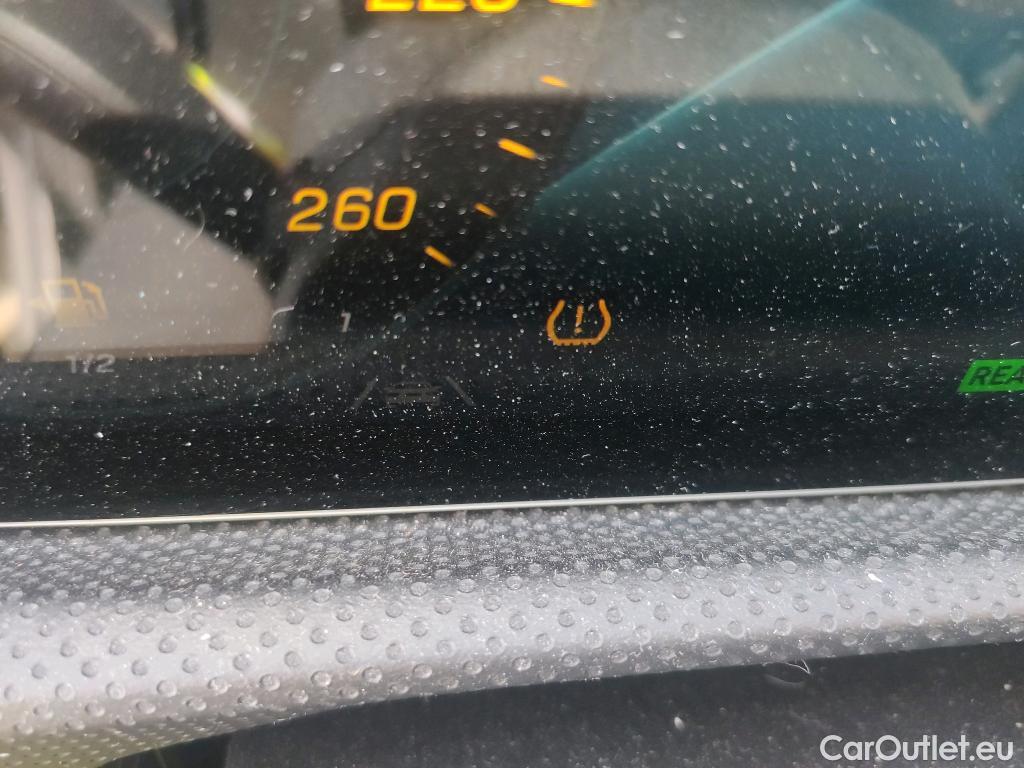  Mercedes  A-Klasse MERCEDES-BENZ Clase A / 5P / 250 e 220 CV 11 kWh #24