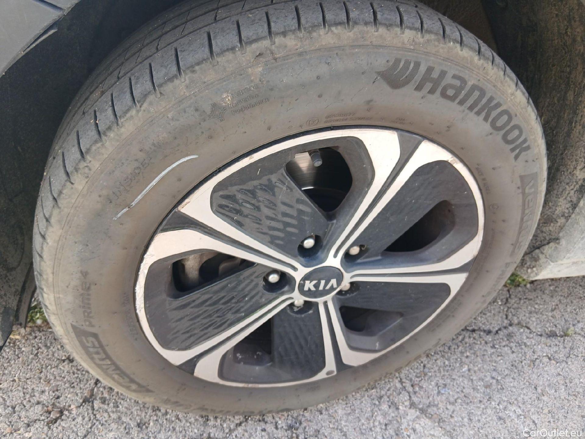  KIA  XCeed KIA  1.6 GDi PHEV 141 CV eDrive #8