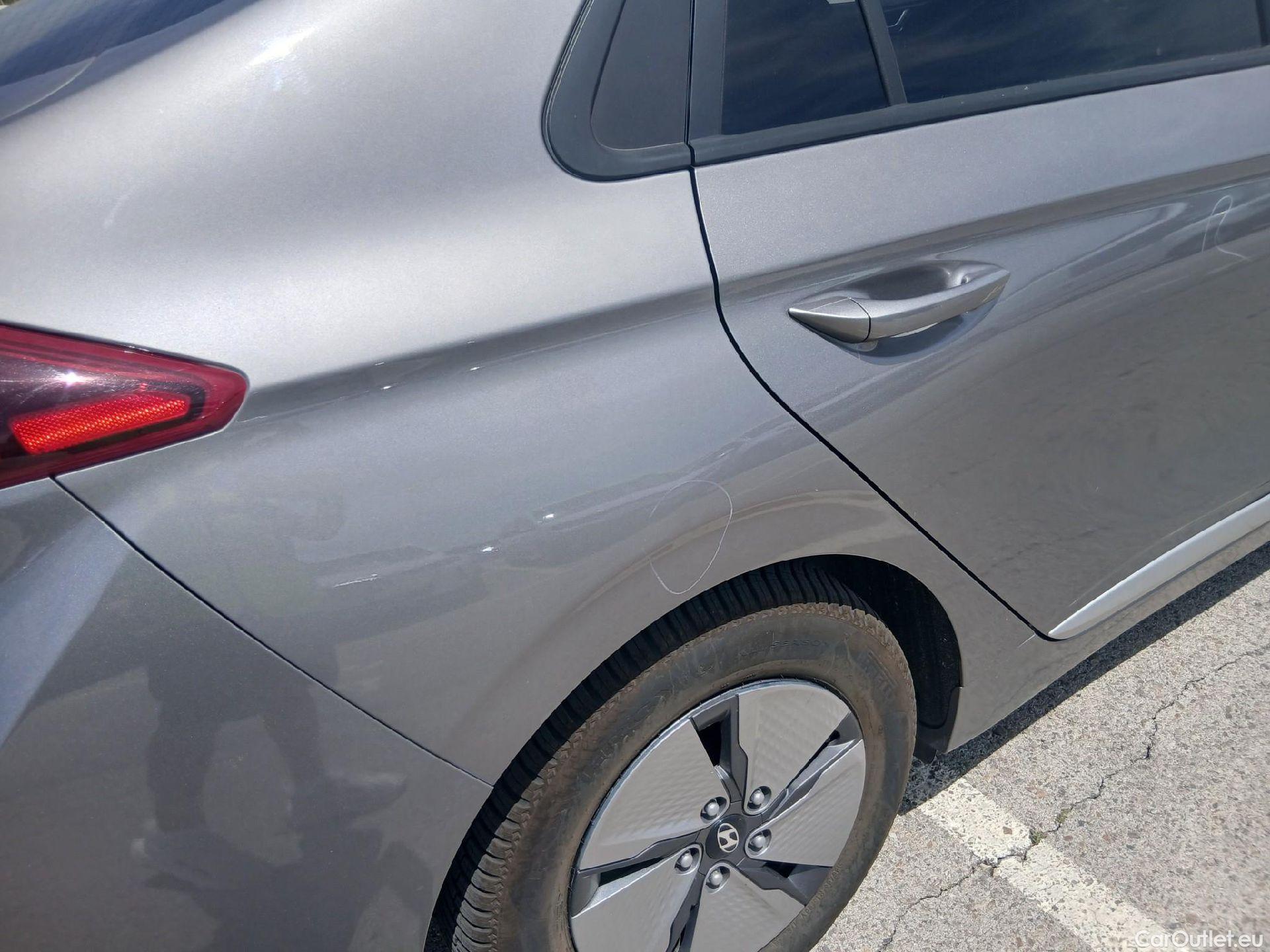  Hyundai   Ioniq HYUNDAI / 2019 / 5P / berlina con portón 1.6 GDI HEV Klass DCT #19