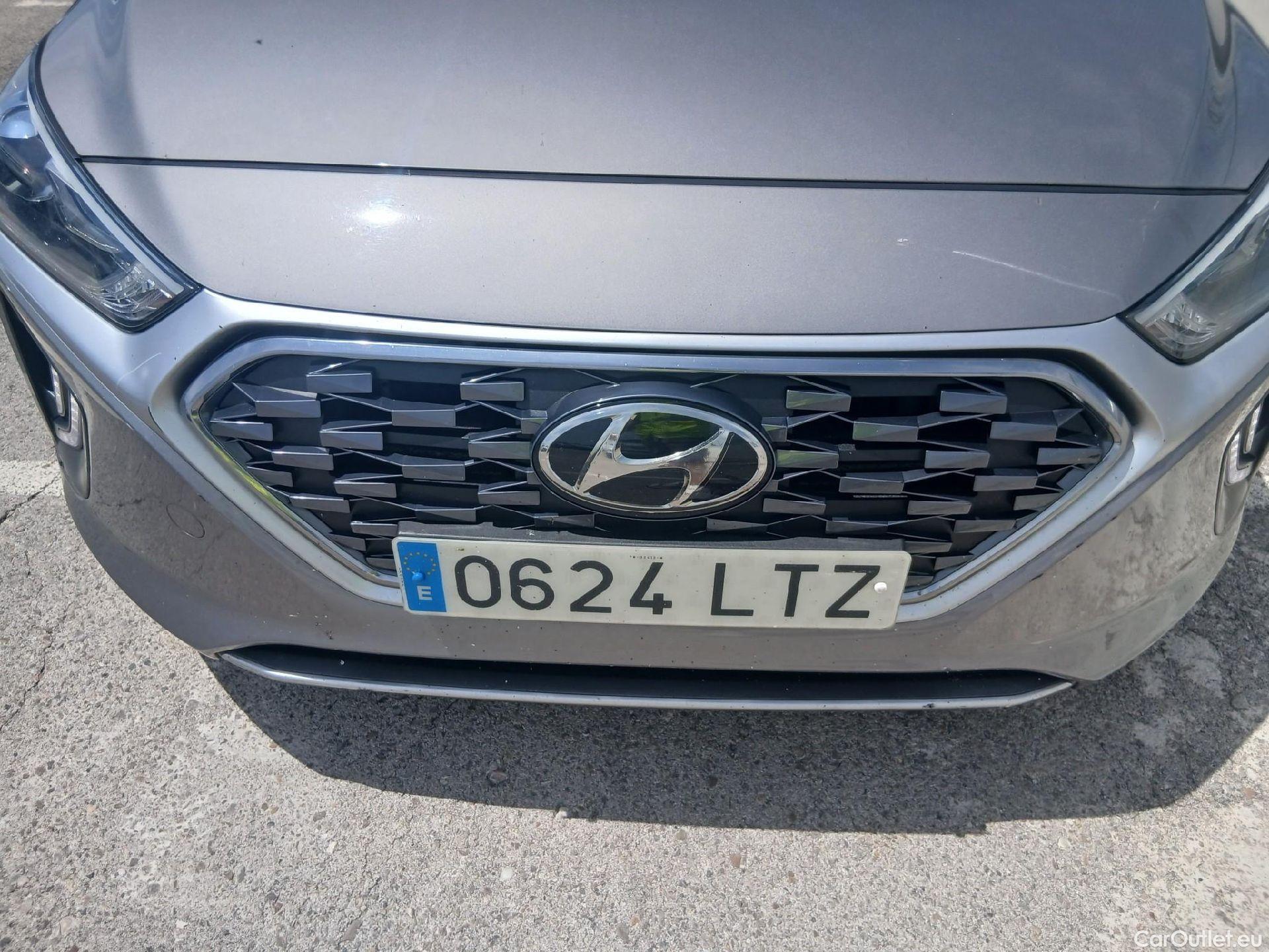  Hyundai   Ioniq HYUNDAI / 2019 / 5P / berlina con portón 1.6 GDI HEV Klass DCT #6
