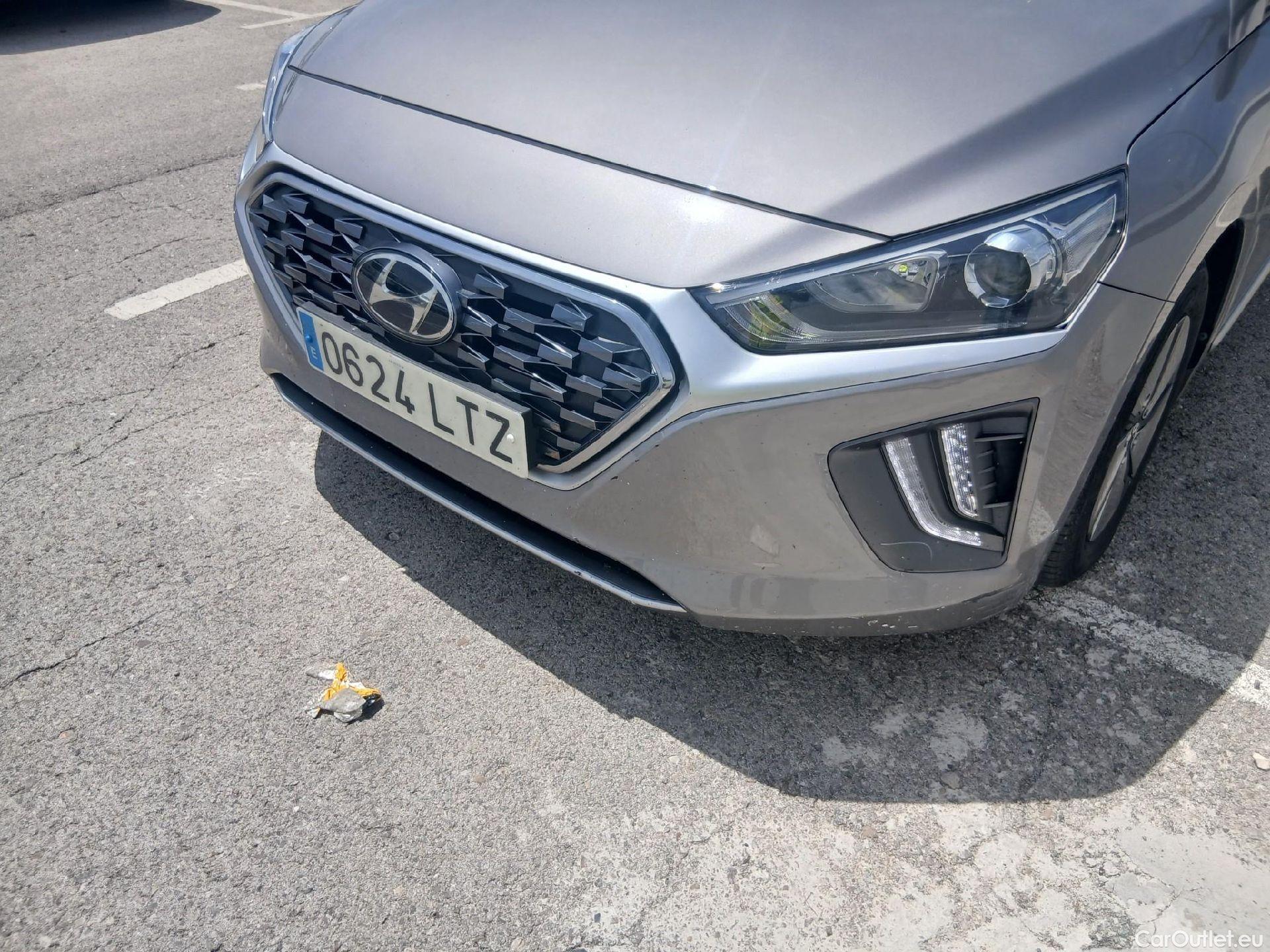  Hyundai   Ioniq HYUNDAI / 2019 / 5P / berlina con portón 1.6 GDI HEV Klass DCT #1