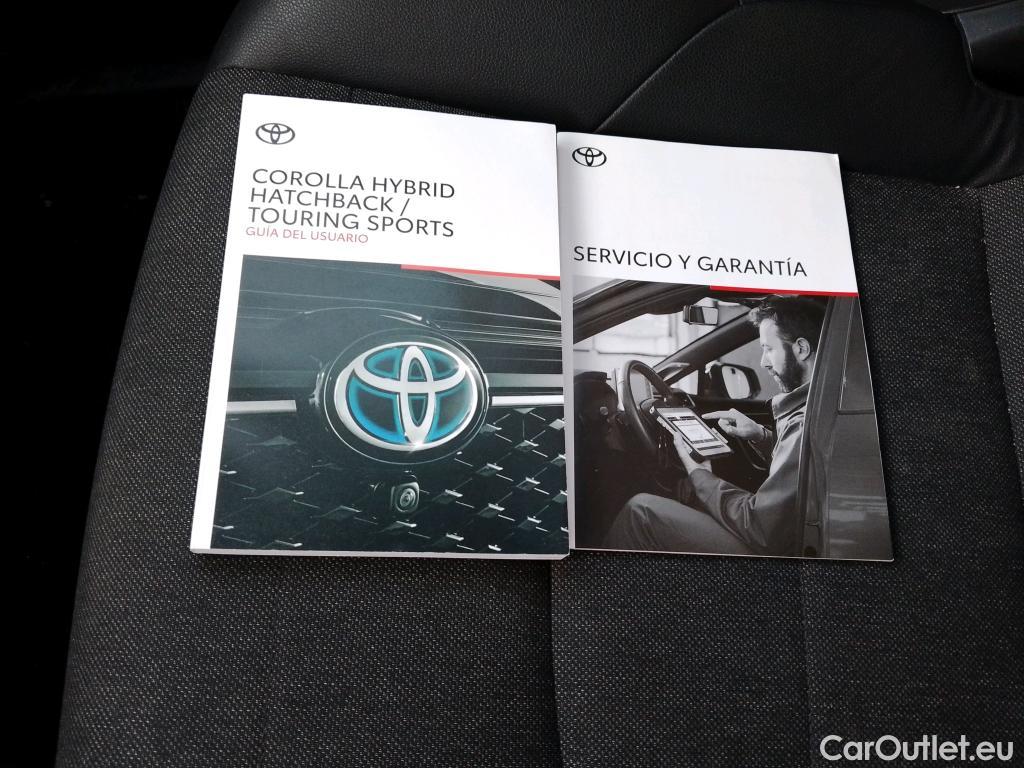  Toyota  Corolla TOYOTA  / 2020 / 5P / berlina con portón 2.0 180H STYLE E-CVT #26