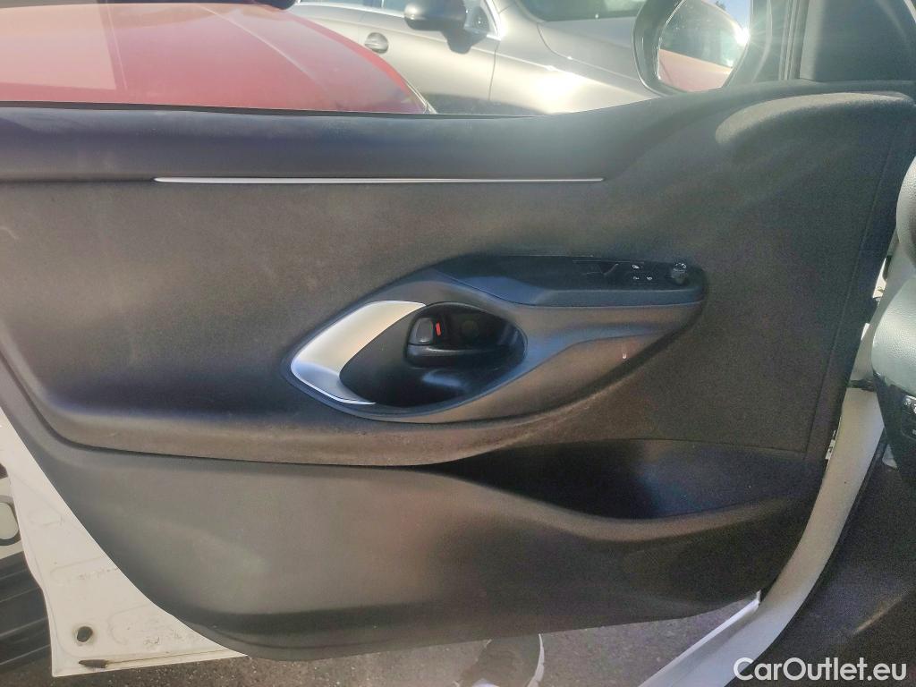  Toyota  Yaris TOYOTA Mantener activo un año 1.5 120H Business Plus #23