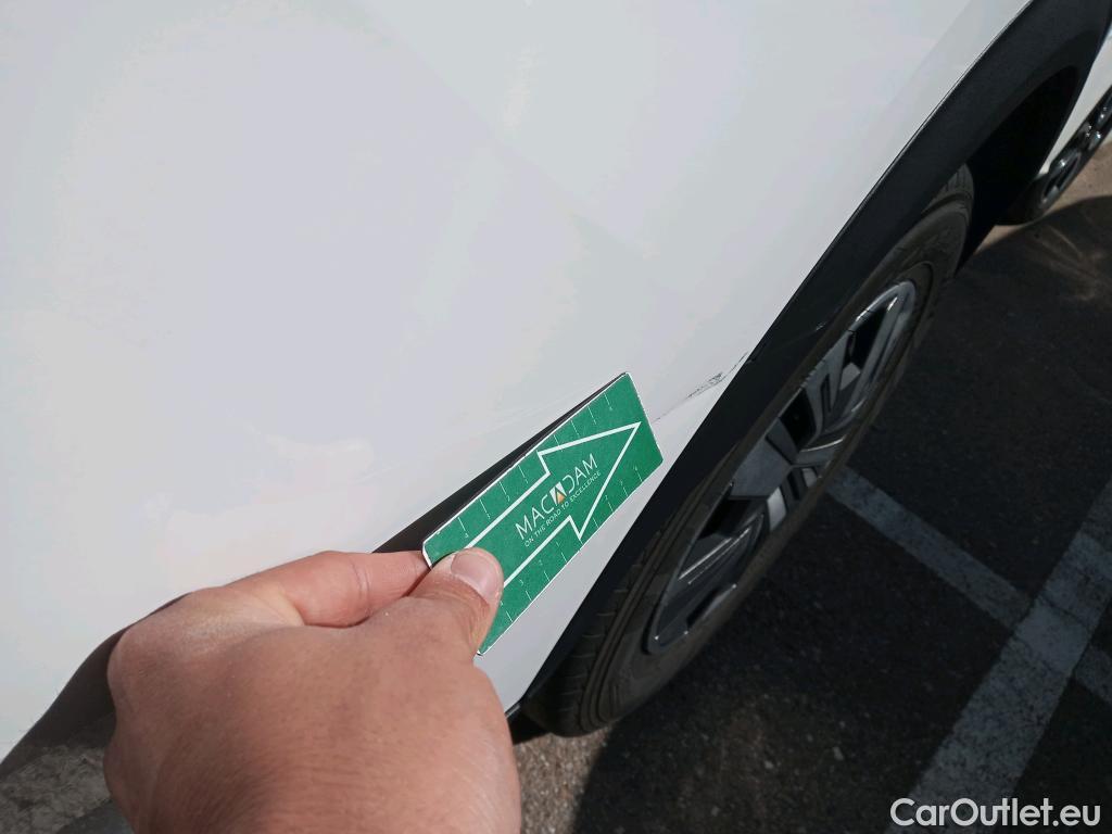  Peugeot  2008 PEUGEOT  / 2019 / 5P / todoterreno Active Puretech 100 S&S BVM6 #3