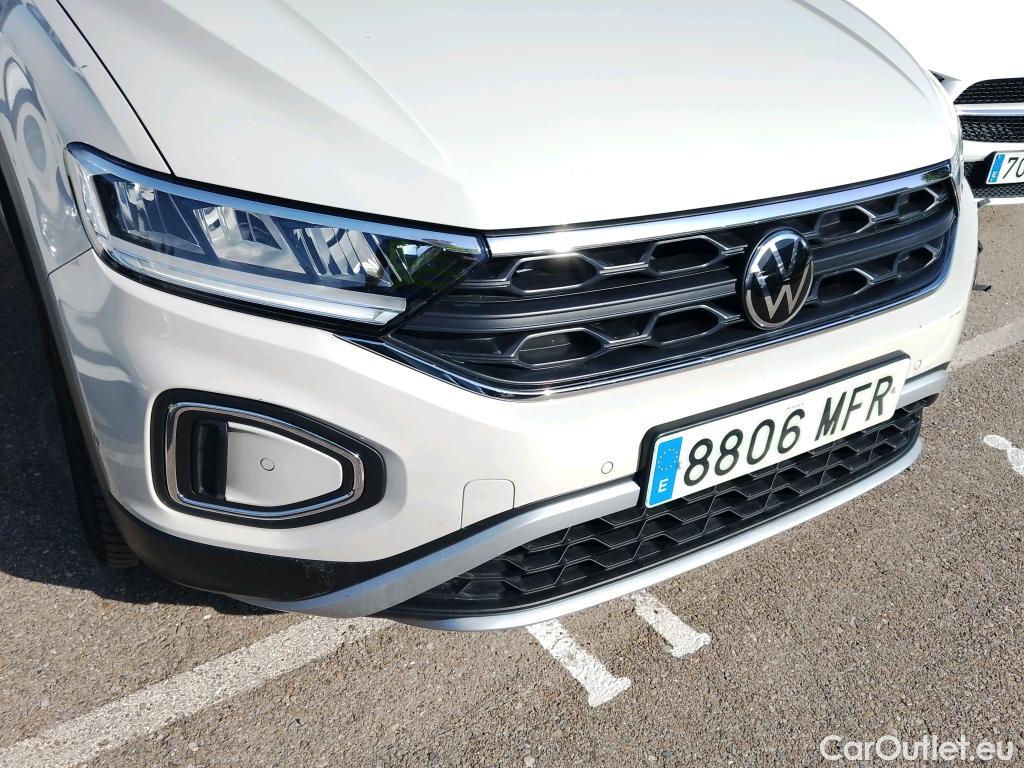  Volkswagen  T-ROC VOLKSWAGEN  / 2021 / 5P / todoterreno Life 1.5 TSI 110kW (150CV) DSG #3