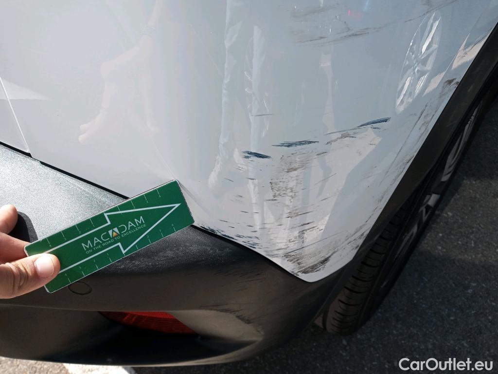  Peugeot  2008 PEUGEOT  / 2019 / 5P / todoterreno Active Puretech 100 S&S BVM6 #14