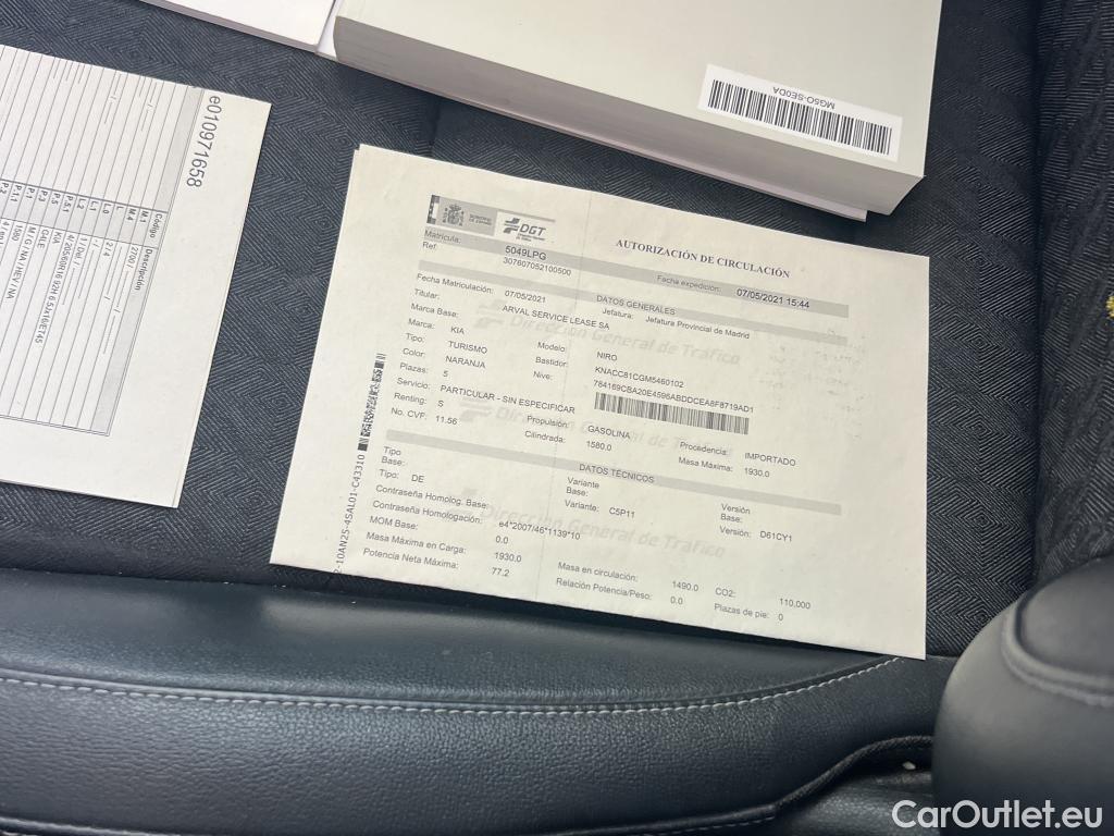  KIA  Niro KIA  / 2019 / 5P / crossover 1.6 GDi HEV 104kW (141CV) Drive #18