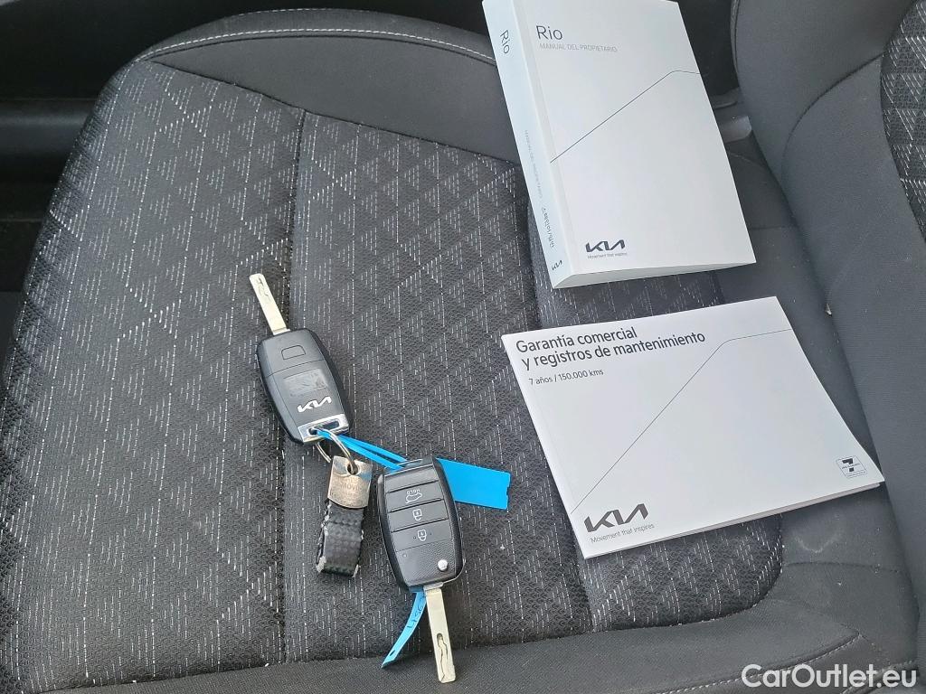  KIA  Rio KIA  / 2020 / 5P / berlina con portón 1.2 DPi 62kW (84CV) Concept #14