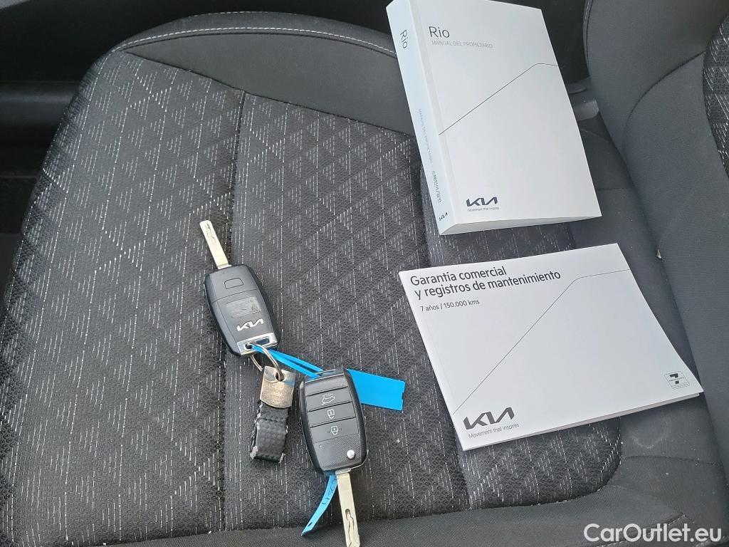  KIA  Rio KIA  / 2020 / 5P / berlina con portón 1.2 DPi 62kW (84CV) Concept #15