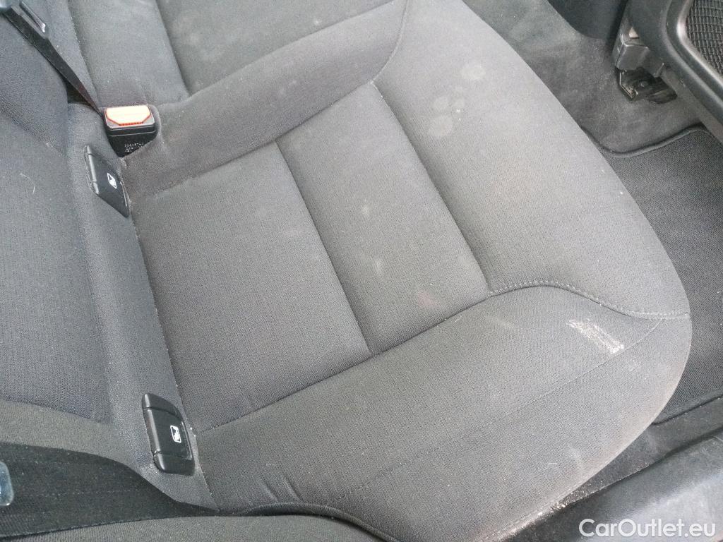  Volvo  XC60 VOLVO  / 2017 / 5P / todoterreno 2.0 B4 D Momentum Auto #13